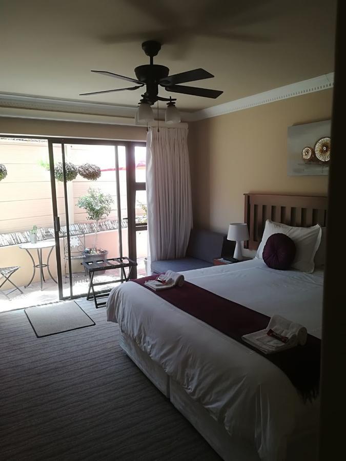 Guesthouse De Tijger Lodge Parow Eksteriør bilde